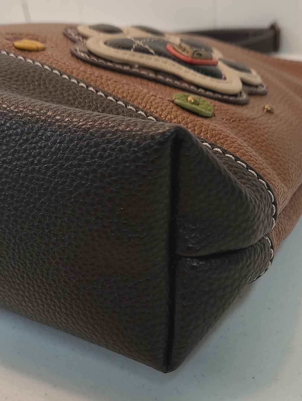 Dog Lover's Chala Paw Accent Vegan Brown/Black Crossbody Bag Adjustable Strap - Picture 4 of 16